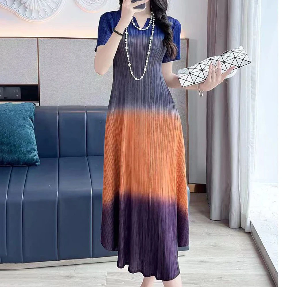 2026 summer design temperament elegant gradual change splicing pleated elastic medium and long dress women