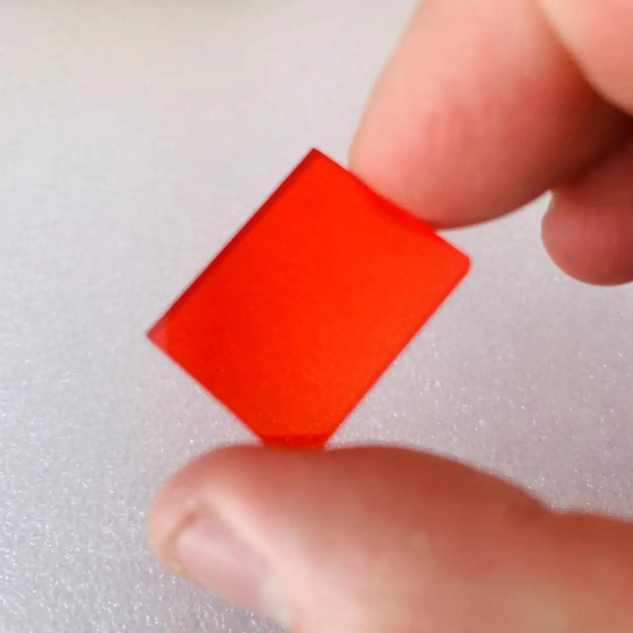 Size 18x23x3mm 590nm Red Light Pass IR Filter Glass CB590 For Infrared Photography