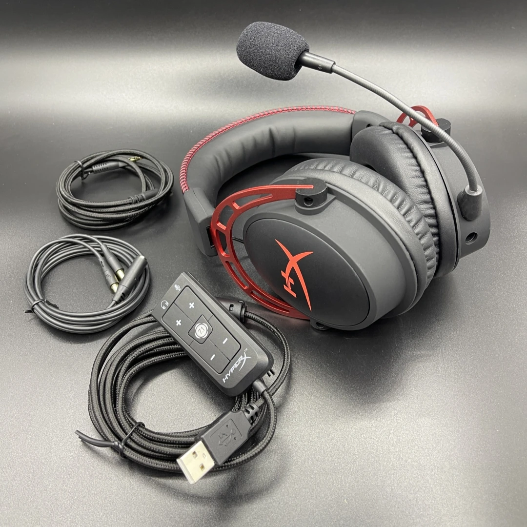 

Used Original HyperX Cloud II Headset Hi-Fi 7.1 Surround Sound Gaming Headphone with Microphone For Computer Cellphone