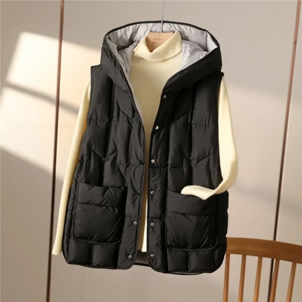 2024 New Fashion Hooded Sleeveless Vest Lightweight Seamless Feather Puffer Short Waistcoat Female White Duck Down Women Coat