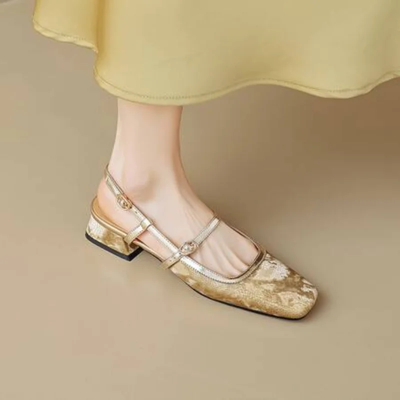 

High quality retro and elegant~Knock it out! 2024 New Comfortable Silk Leather Coarse Heel Chinese style Baotou Sandals