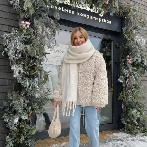 1 Piece of New Autumn and Winter Solid Color Versatile Tassel Warm Faux Cashmere Scarf Shawl for Women, Korean Style Scarf with a Sense of Atmosphere
