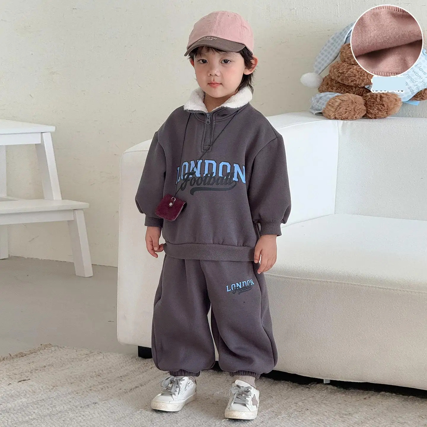 Winter Children Warm Sports Set Boys Girls Letter Print Sweatshirt + Pants 2pcs Suit Kids Plus Velvet Thick Outfits 1-8 Years