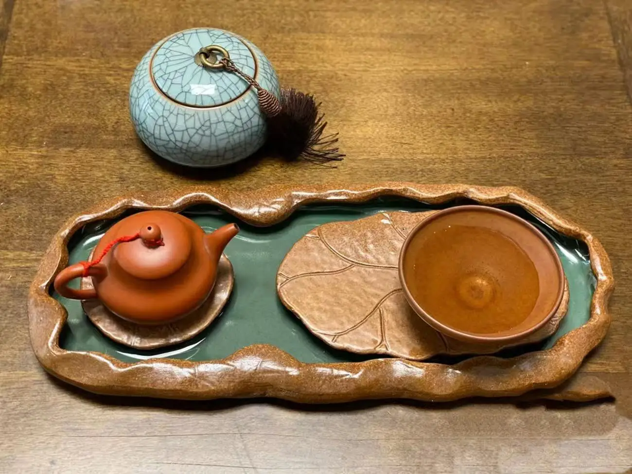 

Чайные блюдца в китайском стиле, чайный поднос, керамический чайник для чайной церемонии, чайник в форме лотоса, теплоизоляционный чайный сервиз, чайная посуда, поднос для чайника