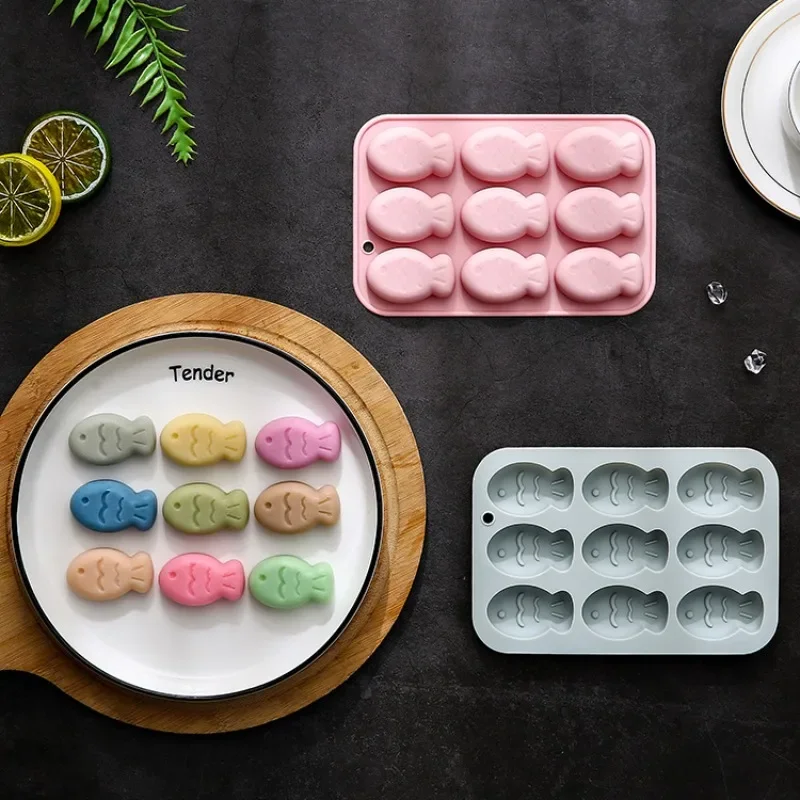 9 Small Fish Shaped Silicone Molds for Baking Drip Cakes Gummies Pudding Chocolate Desserts Kitchen Supplies Cookie Fashion