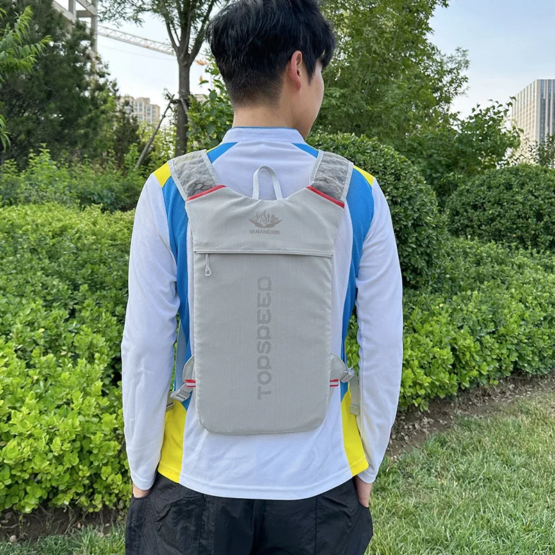 Outdoor running backpack, lightweight marathon vest bag, cross-country hiking and cycling sports backpack