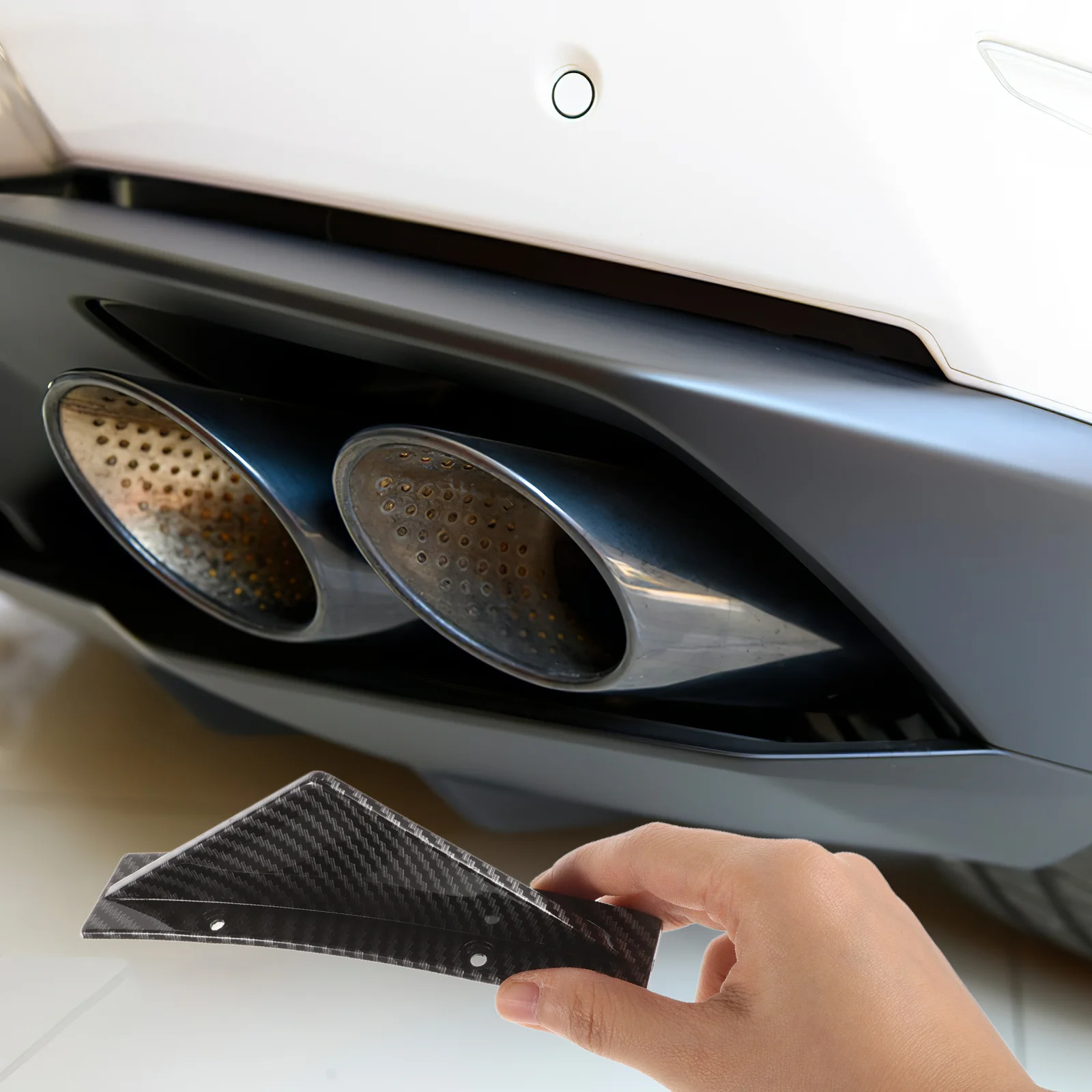 

4Pcs Universal Triangular Rear Diffuser Carbon Fiber Texture Sporty Car Spoiler Wing Bumper Trunk Lip Decoration Kit