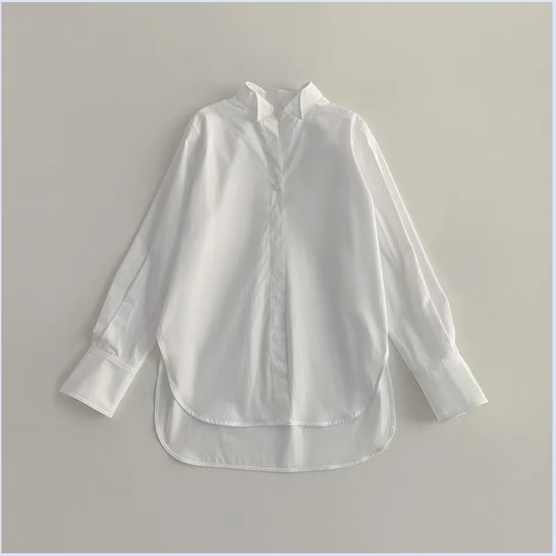 24 year old women's high count high-density bat sleeve V-neck loose cotton white shirt