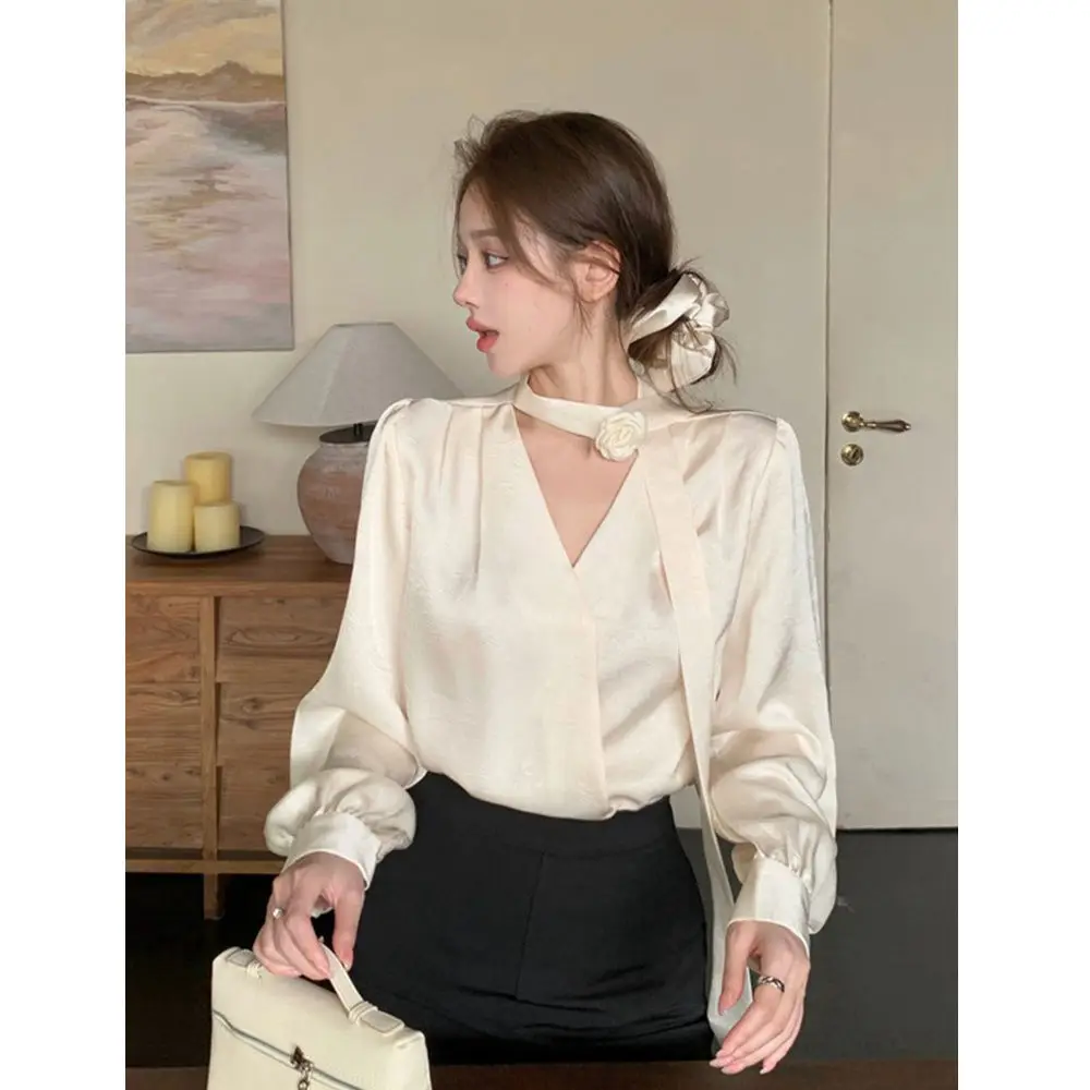 Rose Chest Flower Ribbon Shirt Women's New Professional Commuting French Style V-neck Long Sleeved Top