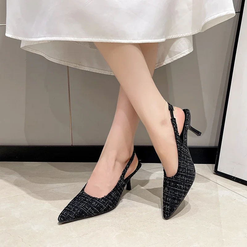 صنادل كعب عالٍ مدببة باللون الأزرق البحري للنساء من الخلف مجوف بنصف رأس أحذية فردية عصرية متعددة الاستخدامات