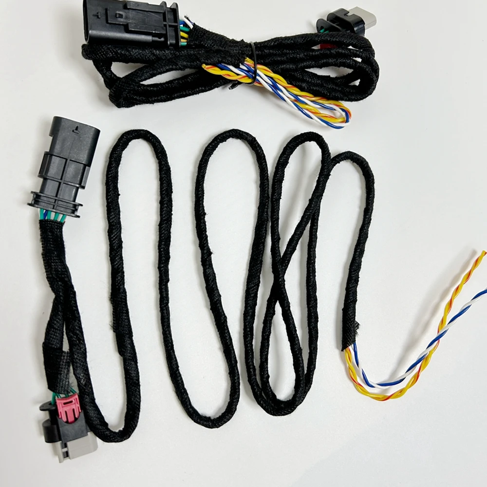 Applicable 24 and 25 model3 Tes la 4P plug taillight power supply with lip taillight wiring harness adapter