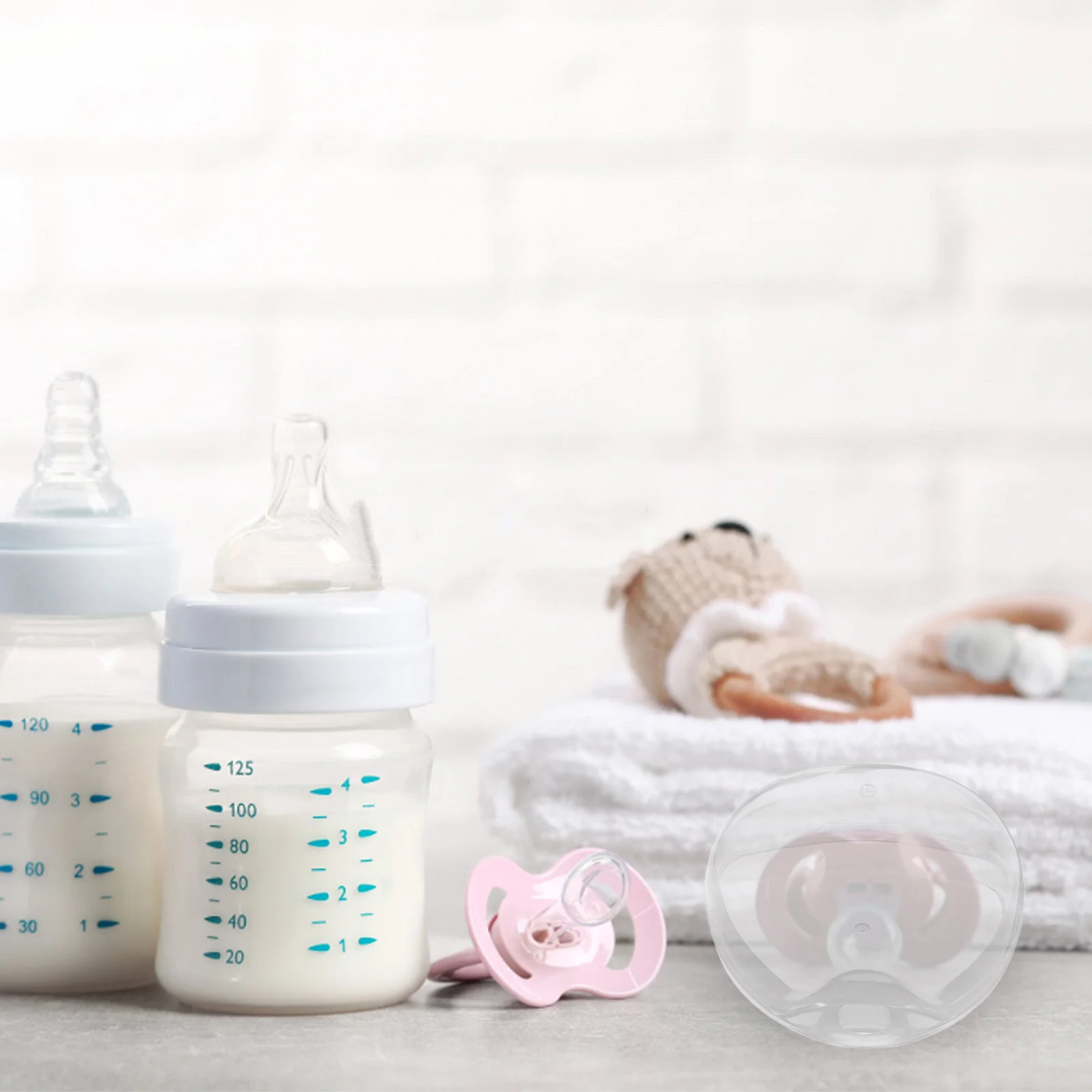 

4Pcs Baby Pacifier Case Portable Pacifier Box for Travel and Daily Use Keeps Pacifiers Clean and Protected Anywhere