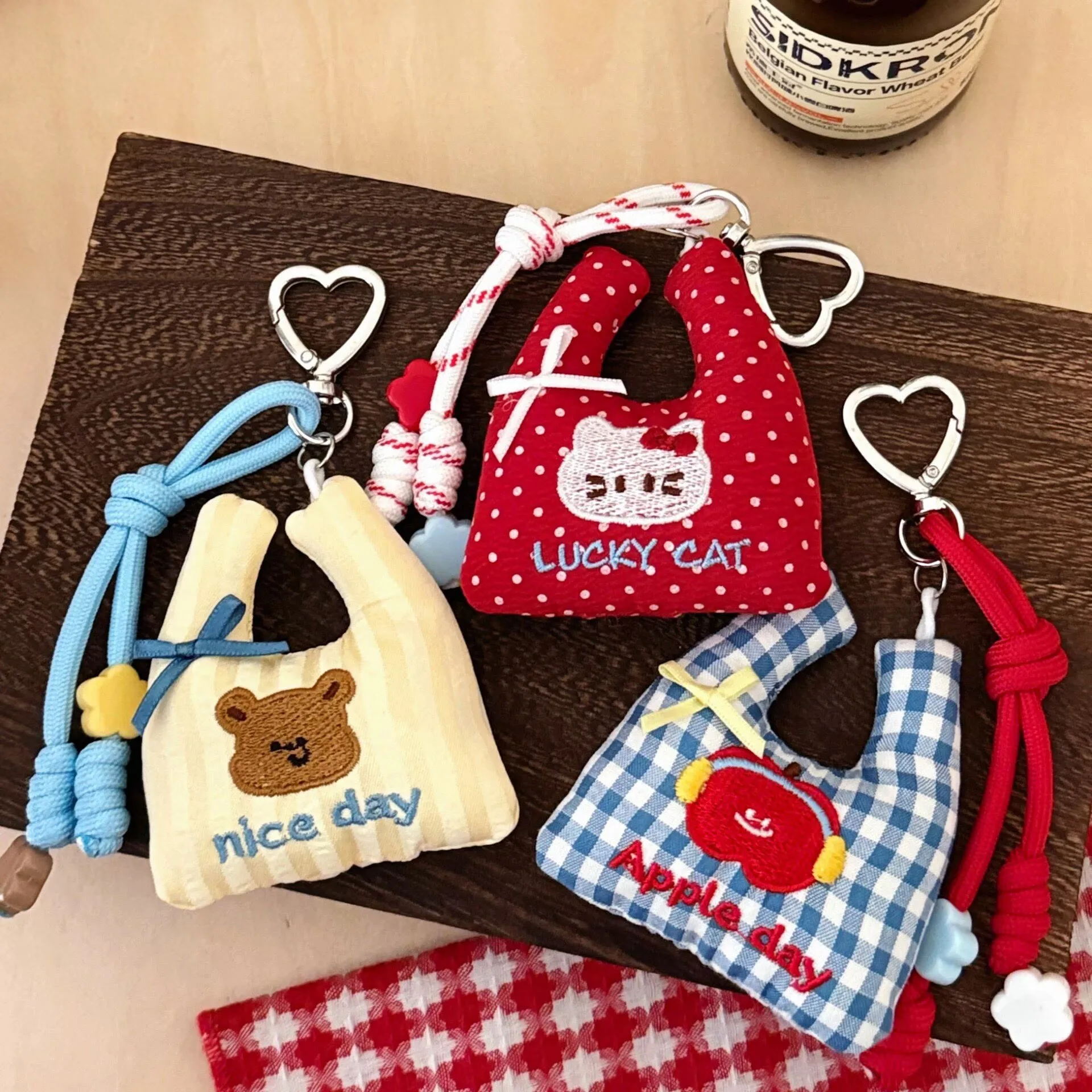Cartoon Mini Shopping Bag Shape Keychain Cute Bear Kitty Apple Embroidery Fabric Handbag Keyring Backpack Pendant Xmas Gifts