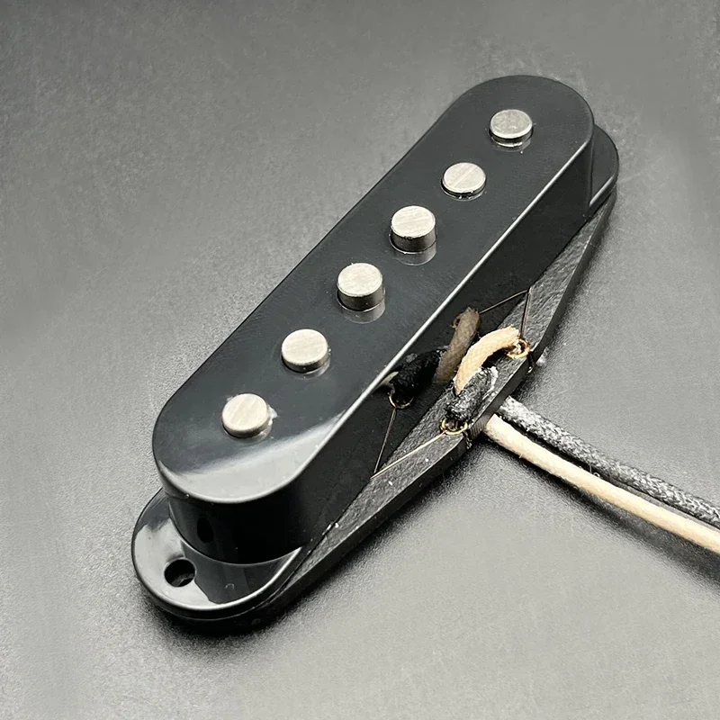 

Alnico 2 Vintage Staggered ST Style Electric Guitar Pickup RWRP Middle Pickup Handmade SSS Electric Anico II Guitar Pickup