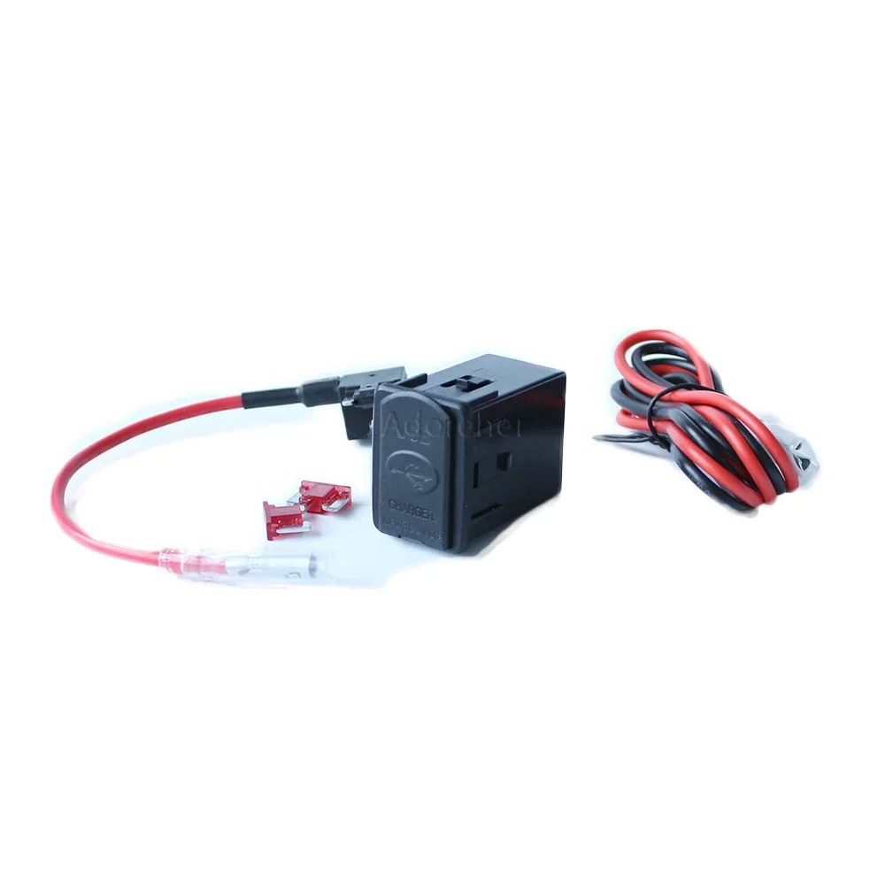 Ładowarka samochodowa USB Quick Charge QC3.0 Przycisk adaptera ładowania telefonu do Nissana X-Trail T32 2014 Qashqai J11 2015 Tiida NP300 Navara