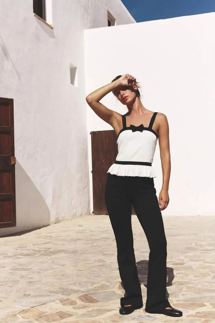 เสื้อถักลายริบแต่งโบว์ สายคล้องไหล่กว้าง รุ่นใหม่ประจำฤดูใบไม้ร่วง/ฤดูหนาว 25 รหัสสินค้า YY26231 รหัสสินค้า 4770173