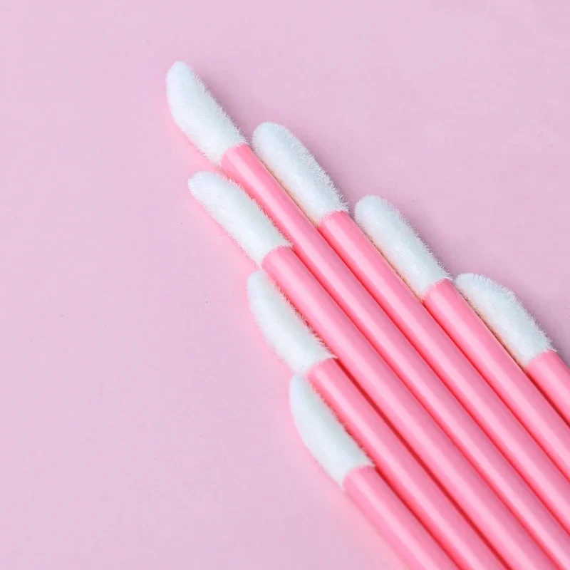 QIWU 100 Pcs Disposable Lip Lint Free Applicators  Lipstick Testers Wands Applicators for Makeup Lip Brushes  Makeup Beauty Tool