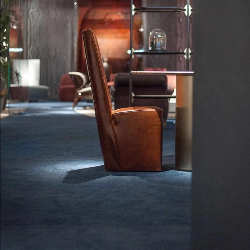 كرسي فردي إيطالي غير رسمي، فيلا نورديك راقية، غرفة معيشة، غرفة نوم، طاولة طعام وكراسي، كرسي فردي