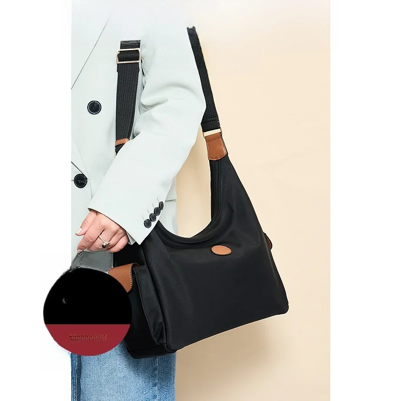 

Large Capaci Ox Cloth Tote Bag Women's Crossbody Bag Single oulder Commuter Bag Nylon Ladies Bag Sli Briti Sle