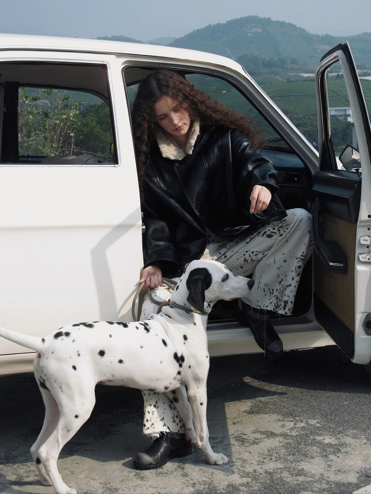 คารีเอโด วินเทอร์ นิว วินเทจ เสื้อแจ็คเก็ตหนังเนื้อสัมผัสพิเศษ  คอปกบุขน  ให้ความอบอุ่น  เสื้อคลุมสำหรับผู้หญิง  สำหรับเดินทาง  แขนยาว