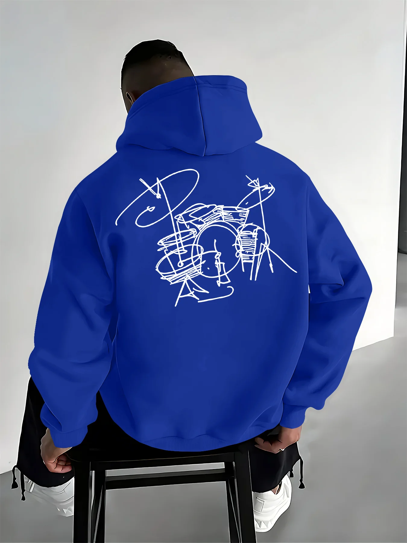 Rock music men's hooded sweatshirt with drum set print. Simple and fashionable street hip-hop sweatshirt for autumn and winter.
