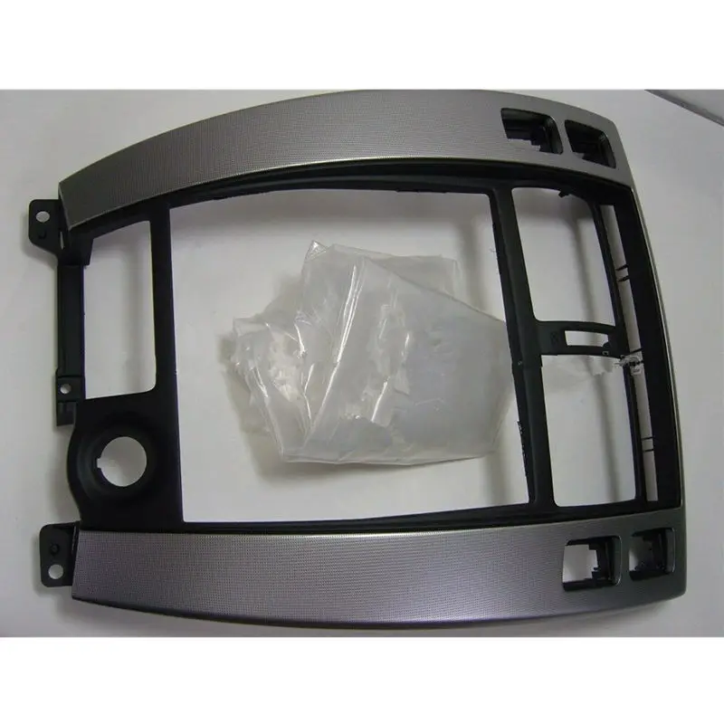 

Для Hyundai TUCSON 05-08 Подлинная Центральная рамка панели 847612E211 847612E201 фотография