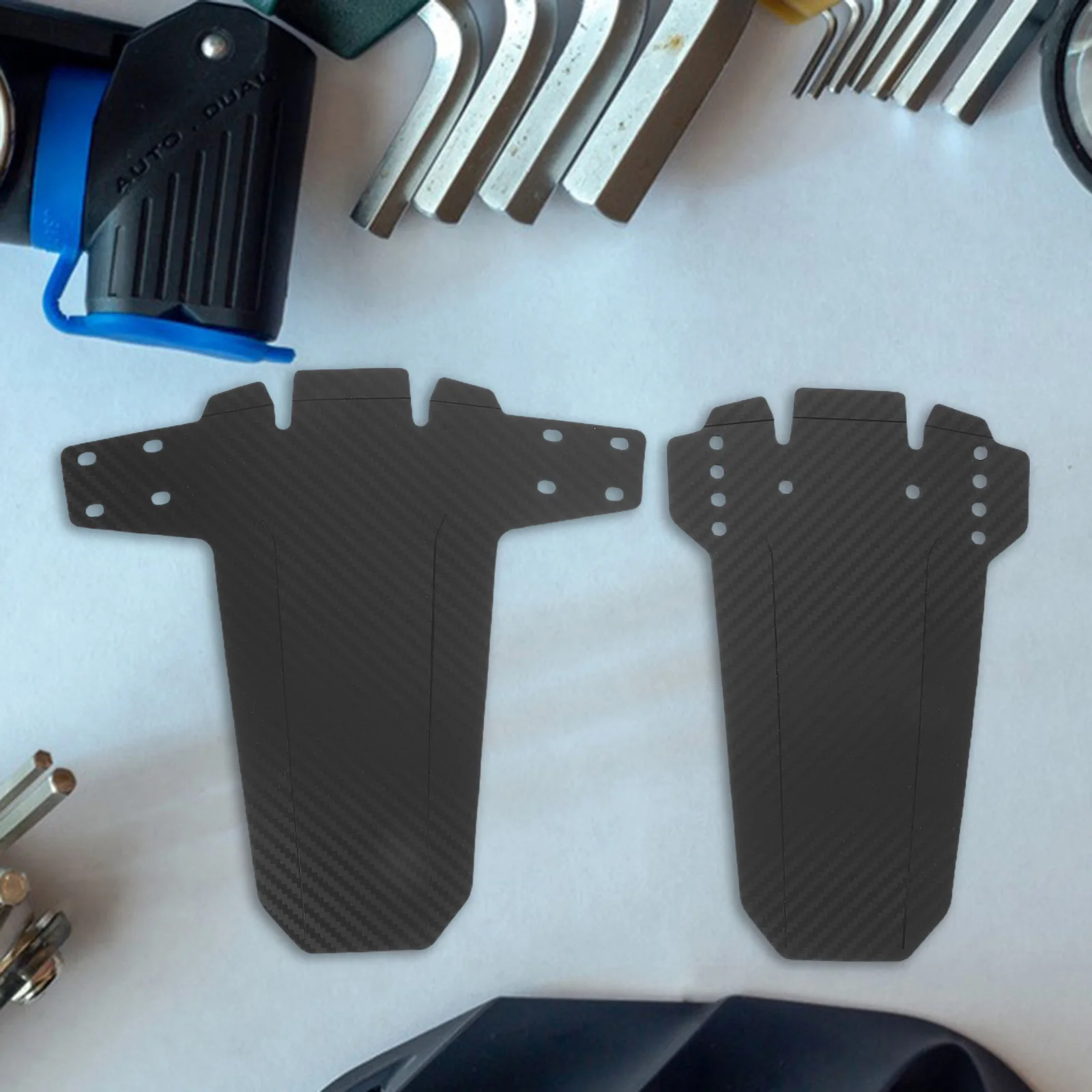 

1Set Carbon Fiber Pattern Rear Mud Guard Lightweight Bike Mudguard Splash Protection for Mountain Road Bicycle Cycling