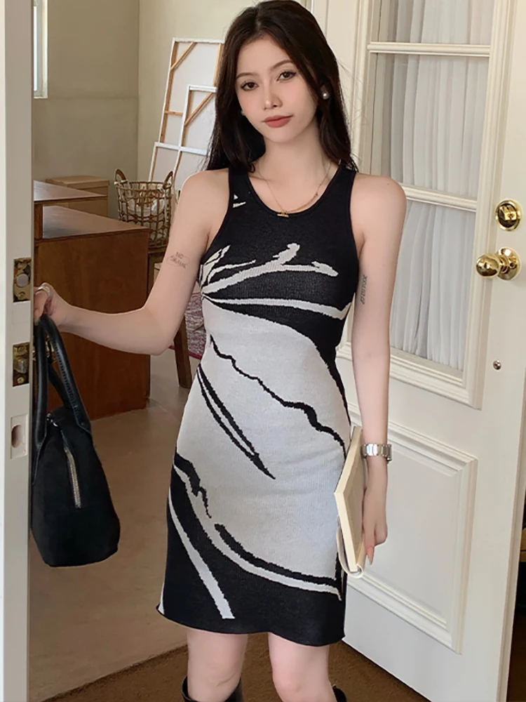 Mini abito sexy con fionda chic lavorato a maglia con stampa da donna 2025 Abiti da ballo aderenti vintage coreani Abiti eleganti da festival aderenti estivi