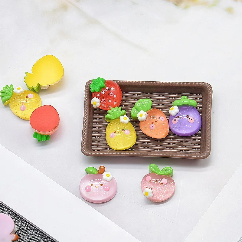 50 Stück Mini-Nagelanhänger für Obst und Gemüse – 3D-realistisches Erdbeer- und Gartendekor aus Kunstharz für verspielte Maniküre