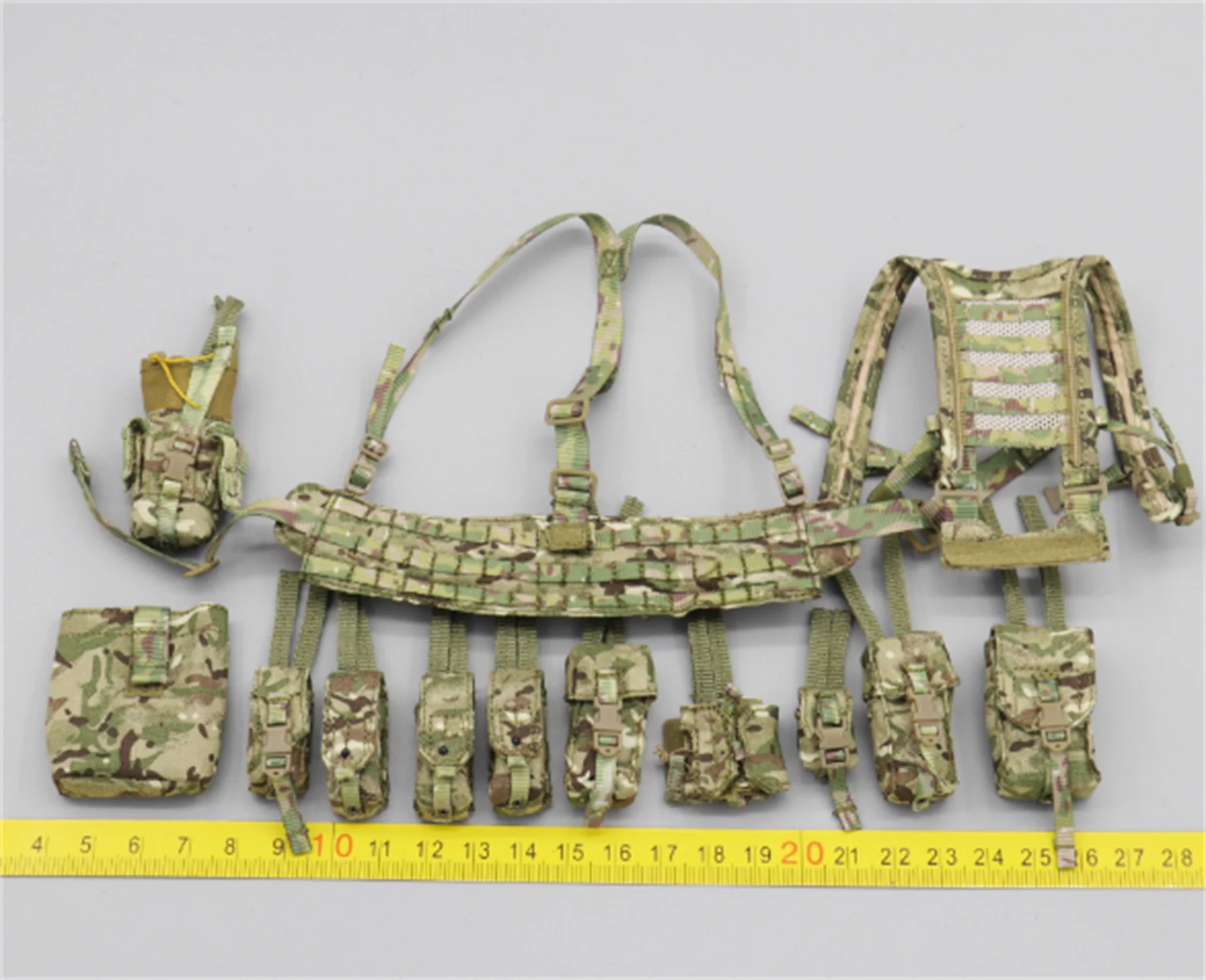 

Vest hang for Easy&Simple 26068 British Army Brigade of Gurkhas 1/6 Scale modelfor 12" figure Soldier toys