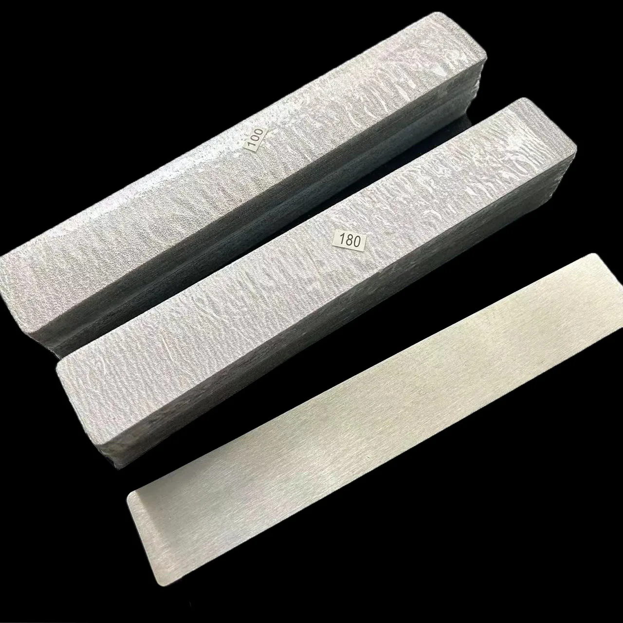 1 pc metal nail file with 2sets(100 pcs) removalble pads durable nail file  rectangle  sandpaper pads halfmoon shape nail file