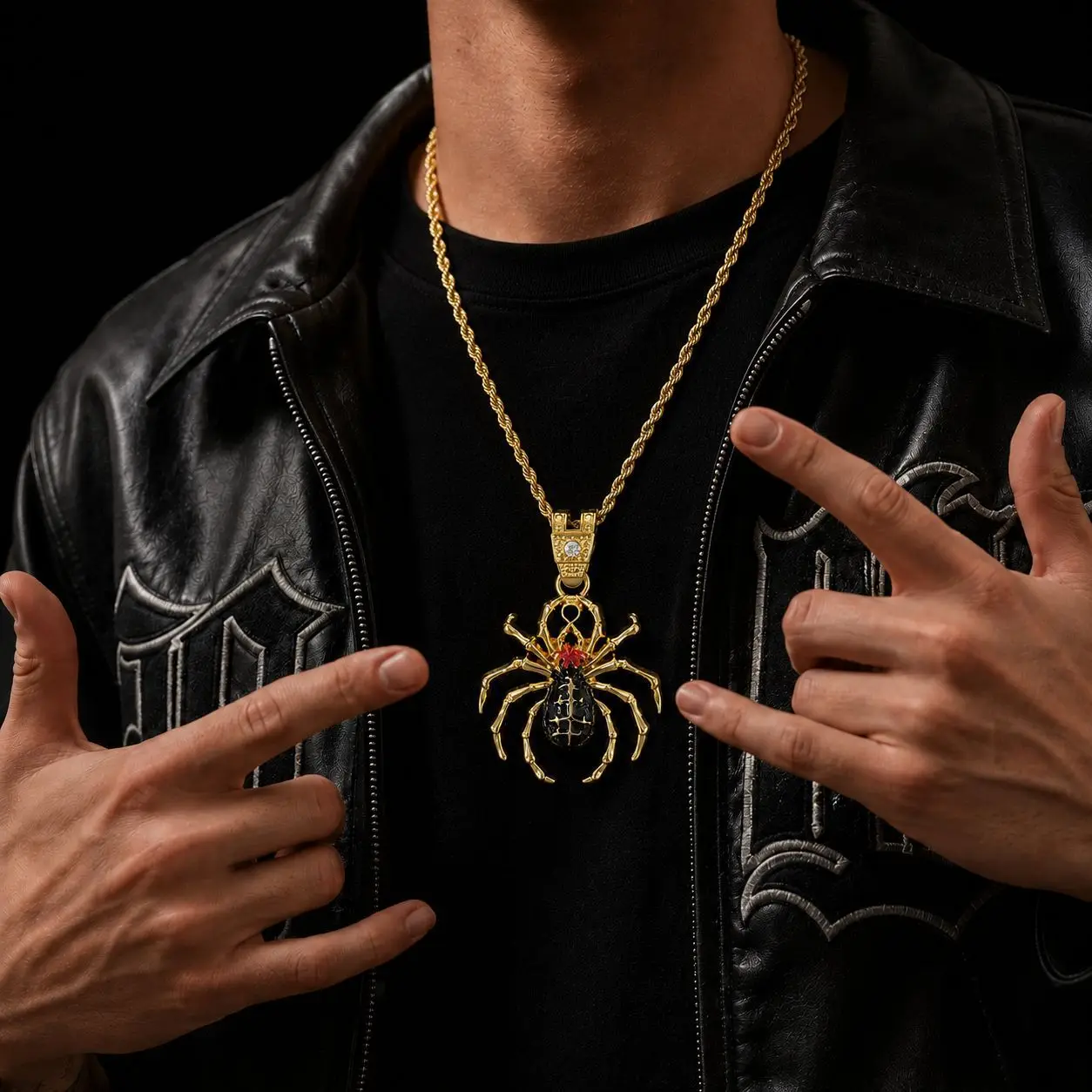 Men Dark Hip Hop Spider Shape Alloy Enamel Pendant Necklace, Punk Gothic Animal Pattern Trend Male Accessories