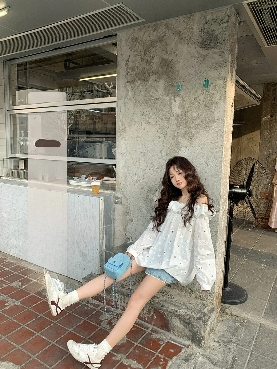 

Zhang Beibei Heavy Embroidery Cotton 00 oulder Bared One-oulder Sweet Lace Splicing Long Sve Women's Top