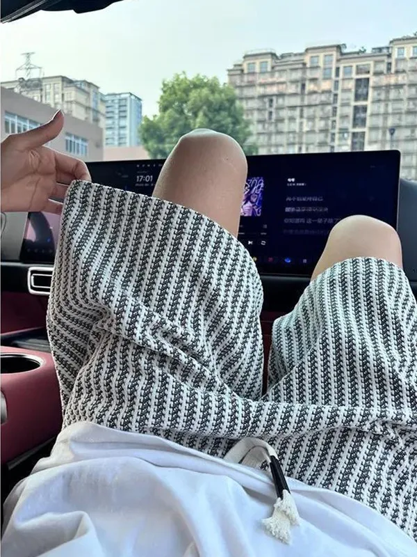 

Summer Vintage Black White Striped Print Loose Five-Quarter Length Shorts Unisex Casual Sporty Polyester Fiber Ladies Trousers