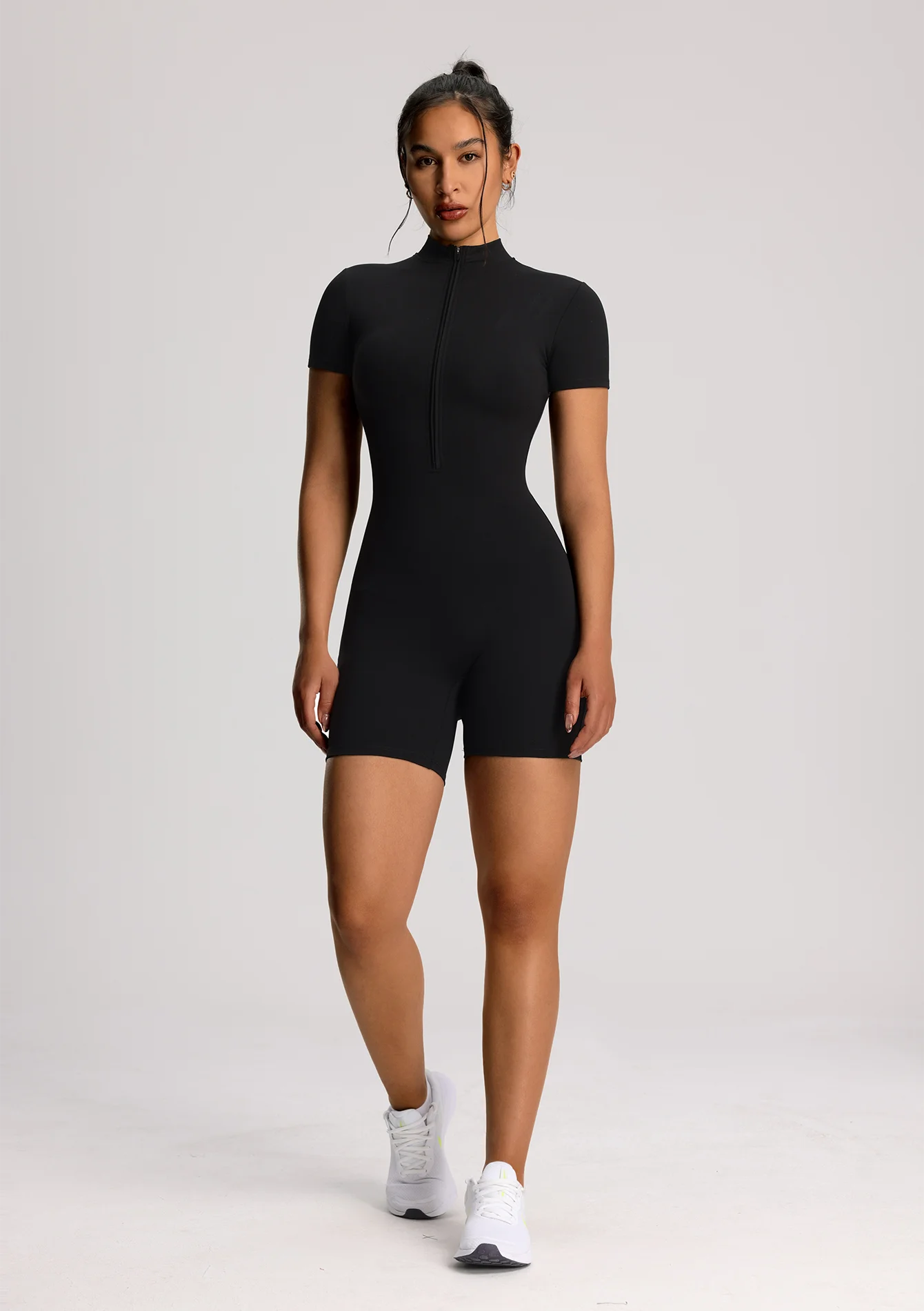 بدلة نسائية رياضية بدلة رياضية مثيرة للصالة الرياضية بدلة قفز بدون خياطة لرفع المؤخرة للياقة البدنية سراويل قصيرة للحفلات بدلة قفز للتحكم في البطن