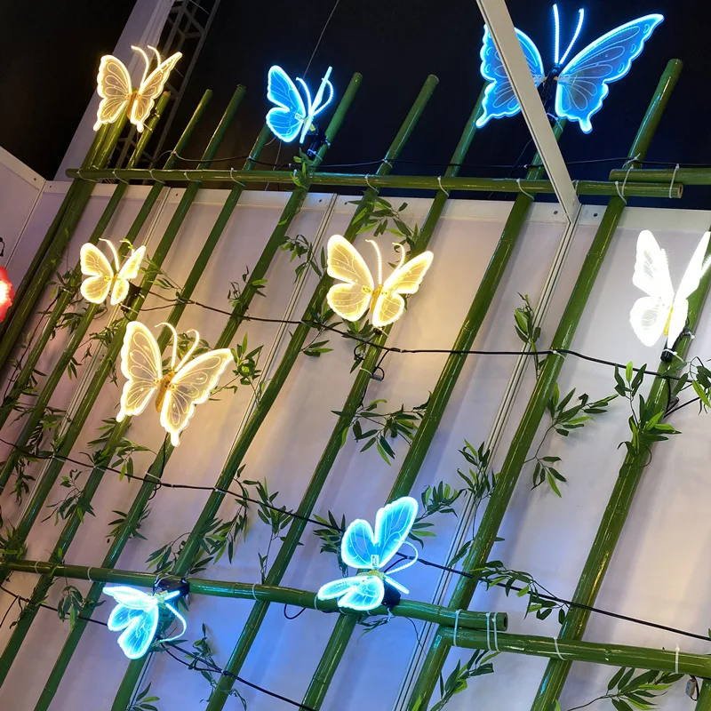Dynamische Leuchtende Schmetterlingslichter — Weihnachtsdekoration, Wandakzente für Innen- und Außenbereiche, und Gartenschmuck – Detail 6