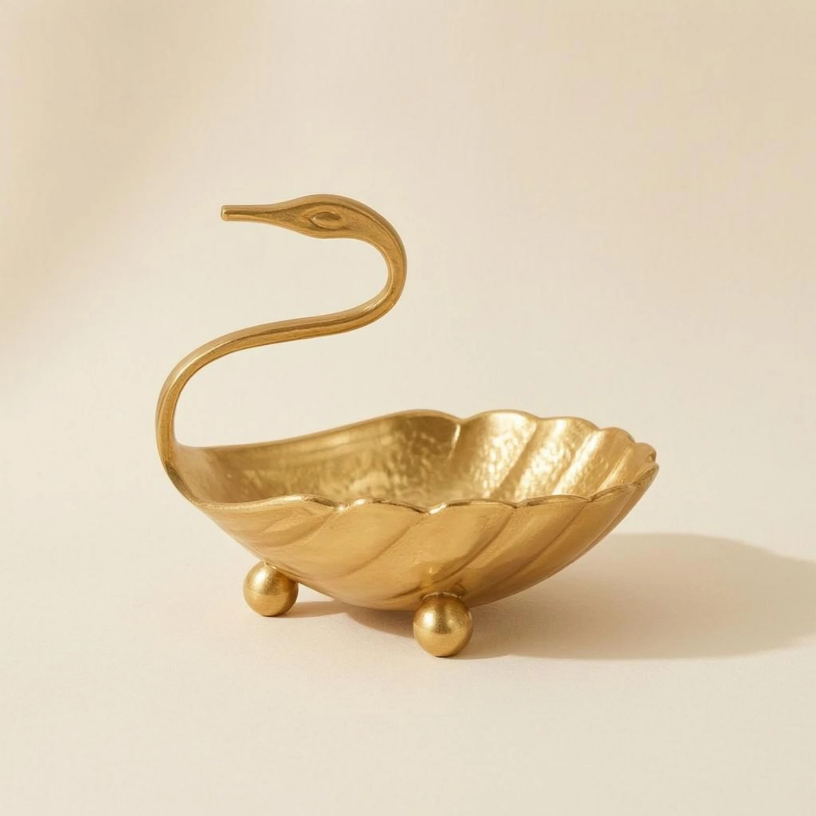 Swan Tray Scalloped Brass Tray Decorative Swan Dish Three Feet Table Ornament Easy to Clean view 2