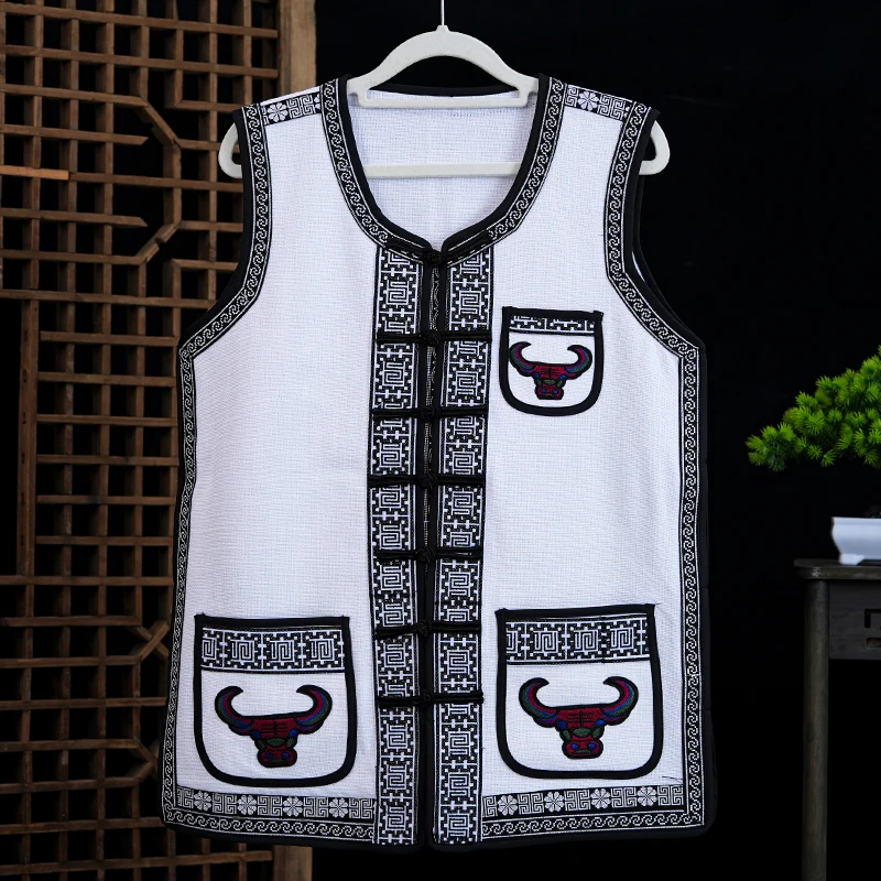 Black and white checkered pattern