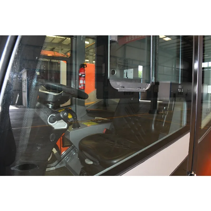 الجملة التلقائي مكنسة أرضية الشارع الصناعية مع ركوب مصنع نظافة آلة كنس الطريق عالية الكفاءة