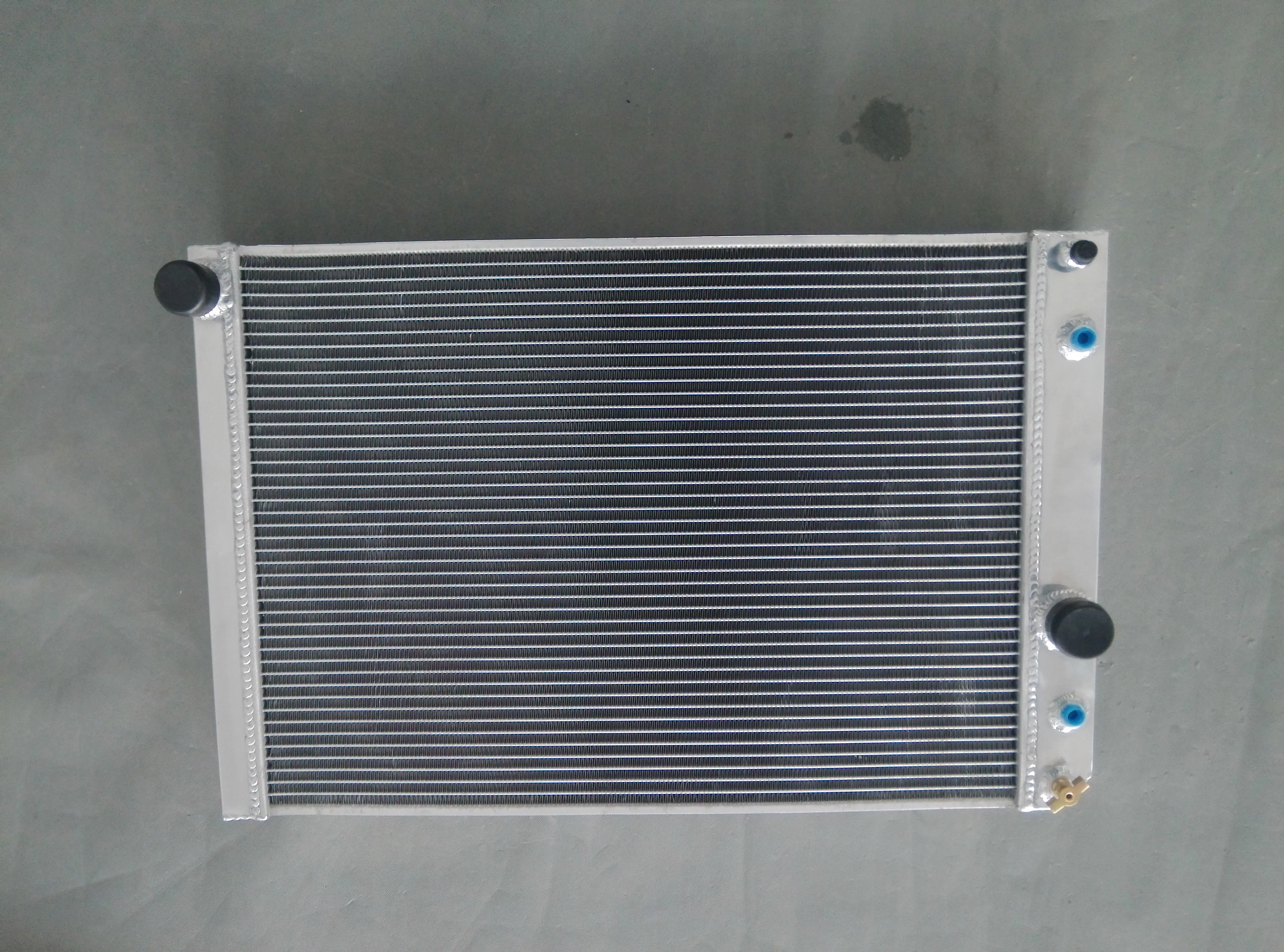 Aluminum Radiator For 1991-1996 Chevy Corvette 5.7L L98/LT1 ZR-1 V8 1992 1993 1994 1995 1996