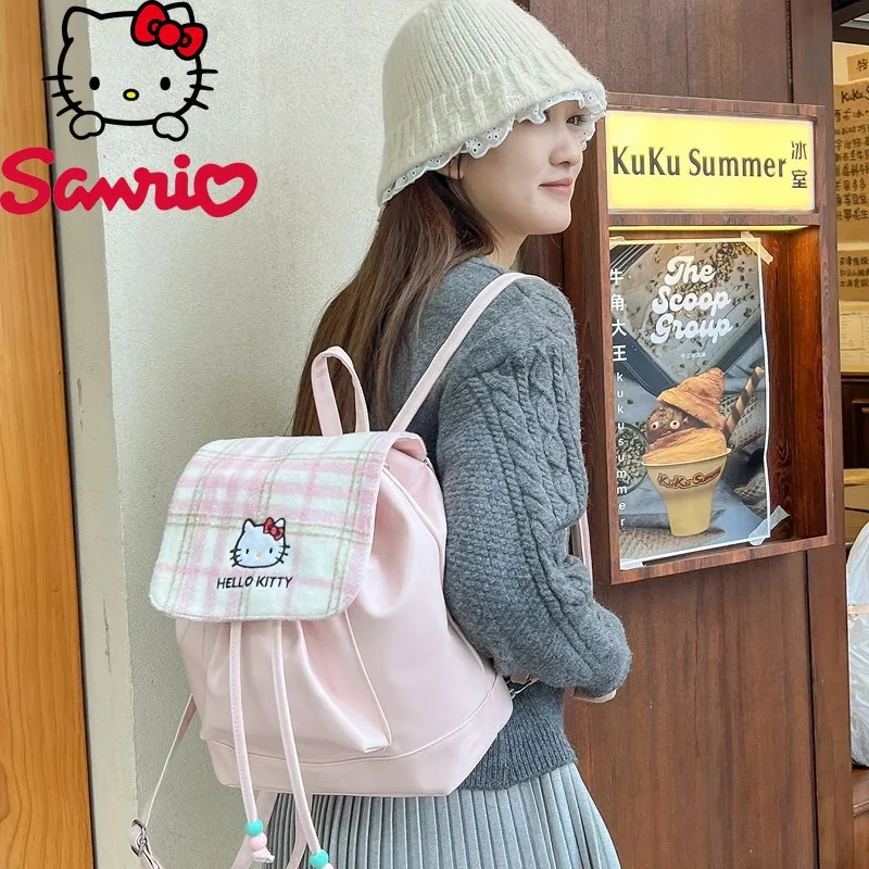 MINISO Hello Kitty nowy Mini plecak luksusowa marka damski plecak ze sznurkiem Cartoon śliczne modne dziewczęce tornister wysokiej jakości