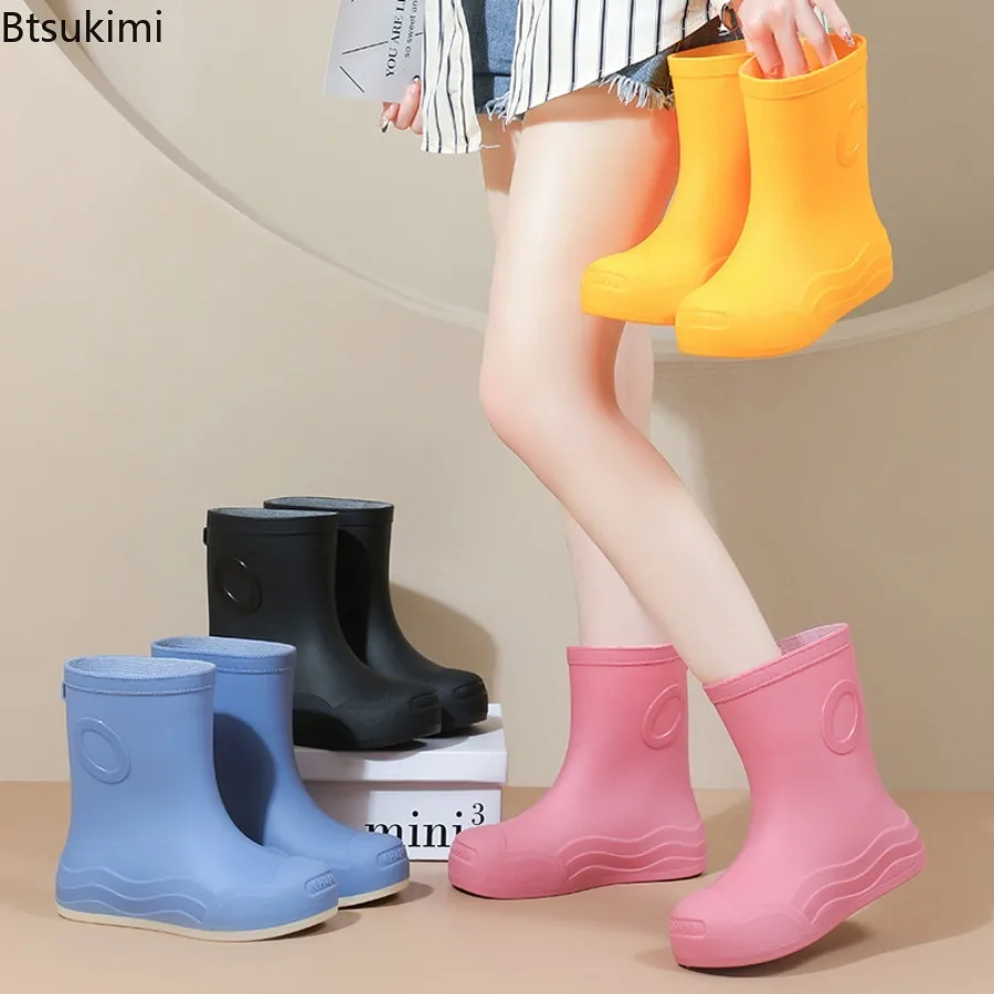 Outdoor Rain Shoes Women's Mid-Calf Flat Bottom Rain Boots Fashionable Waterproof Non-Slip Wear-Resistant PVC Ladies Water Shoes