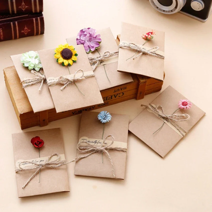 

10sets Retro Kraft Dry Flower Card greeting card set and envelope with rope Students DIY for festival wishes giftschrismas