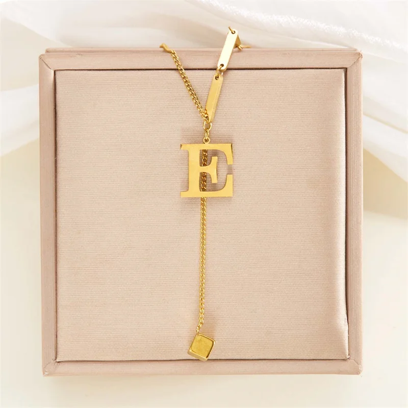 Edelstahl-Metall-Halskette mit 26 englischen Buchstaben für Damen, modische goldfarbene Kette, A-Z, Alphabet, Schlüsselbein-Halskette, Schmuck, Geschenk – Detail 10