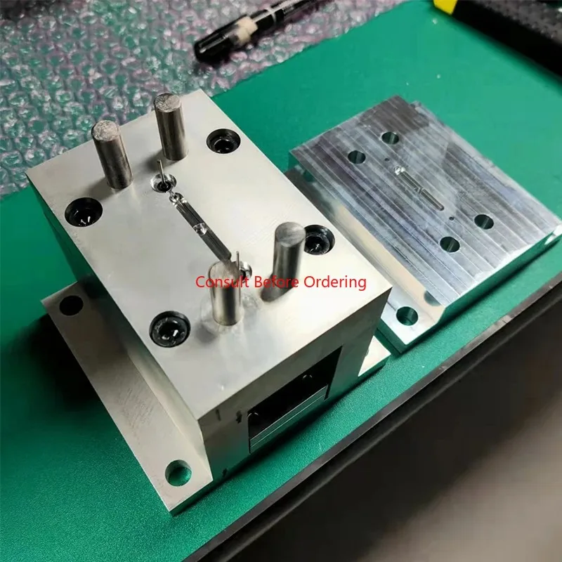 Mini 100 30G Desktop 3T Macchina per lo stampaggio Macchina per lo stampaggio orizzontale per prodotti in plastica polimerica PC ABS Orizzontale