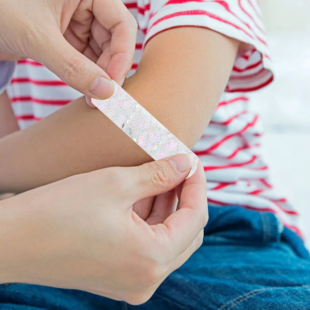 50 قطعة من الضمادات اللامعة المقاومة للماء بتصميم ليلي ملون لاصق يغطي ضمادة واقية قابلة للتنفس لـ #4