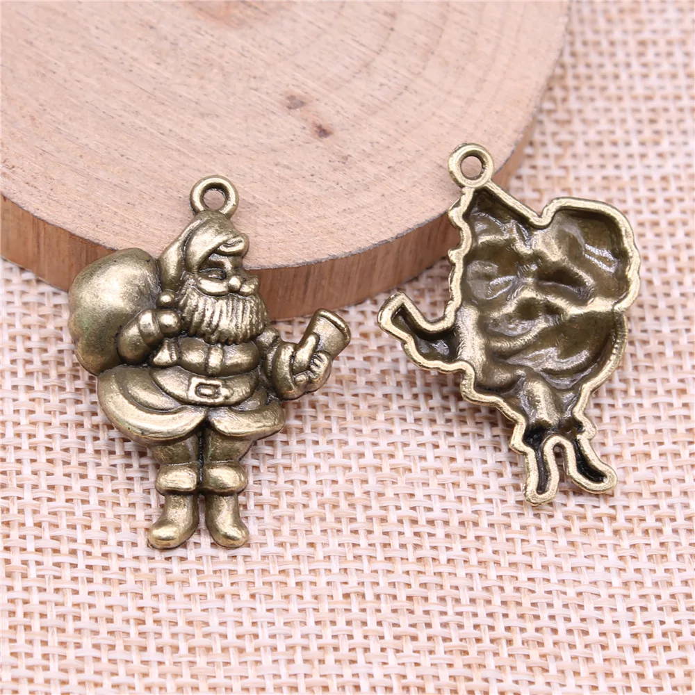 10pcs 32x25mm(1.26x0.98inch) 2 Colors Christmas Santa Claus With Gift Charms Jewelry Making