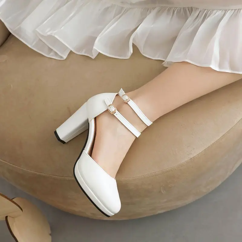 

REAVE CAT 2025 Модные пикантные женские сандалии с круглым носком на массивном каблуке 9 см с двойной пряжкой и ремешком Большие размеры 41 42 43 Туфли для свиданий и вечеринок