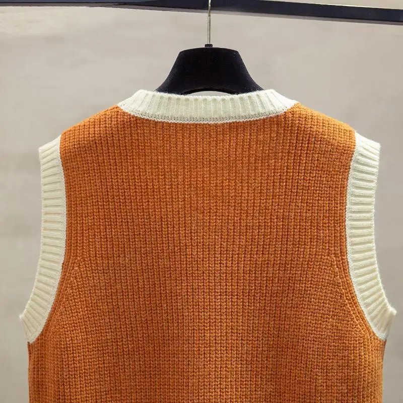 Chaleco de punto con cuello redondo para mujer, Jersey holgado sin mangas, con capas de Color, primavera y otoño, novedad de 2024