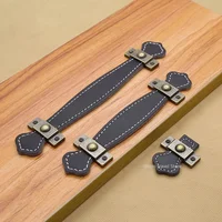 1 Uds. Manijas de cuero para bolso, perilla de puerta de cajón, manija de muebles marrón y negro, decoración de Hardware, tocador de gabinete de aleación de Zinc
